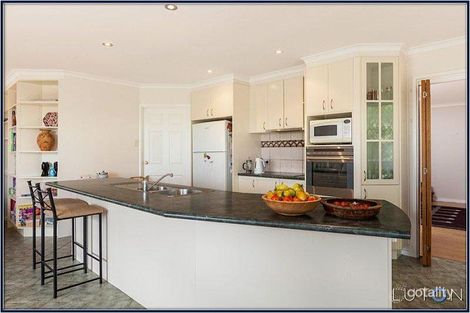 Property photo of 37 Shackleton Circuit Mawson ACT 2607
