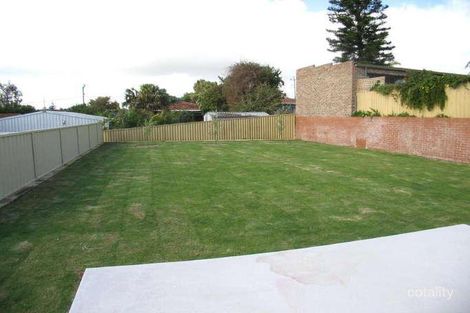 Property photo of 20 Greygum Crescent Quinns Rocks WA 6030