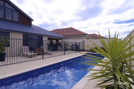 14 Rossmore Dr, Madeley, WA 6065