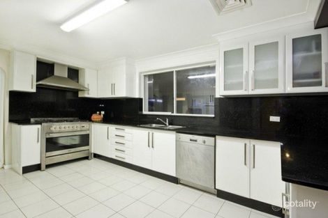 Property photo of 19 Sauterne Crescent Minchinbury NSW 2770