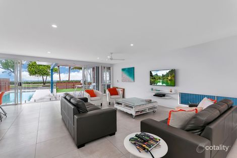 Property photo of 47A Arlington Esplanade Clifton Beach QLD 4879