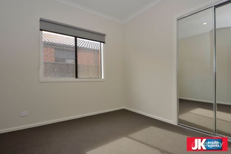 Property photo of 7 Bridport Circuit Tarneit VIC 3029