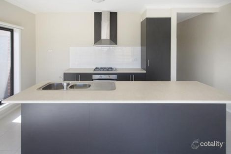 Property photo of 1 Frogmores Street Pakenham VIC 3810