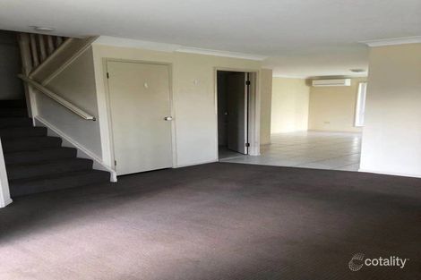 Property photo of 2/184 Greenacre Drive Arundel QLD 4214