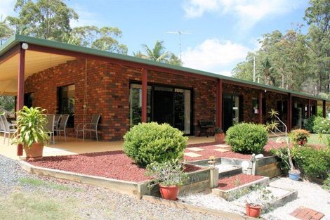 6 Newton Cl, Woolgoolga, NSW 2456