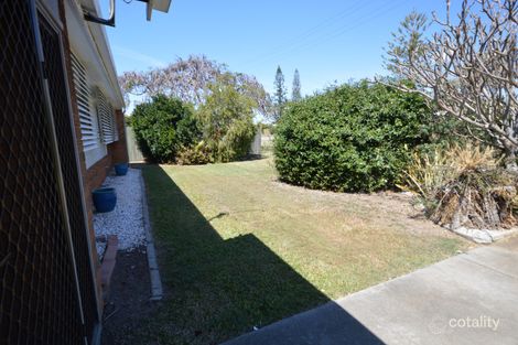 Property photo of 35 Bathurst Street Elliott Heads QLD 4670