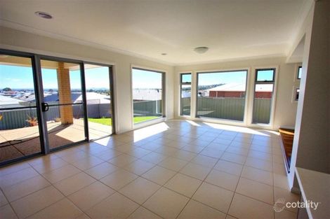 Property photo of 56 Kaloona Drive Bourkelands NSW 2650