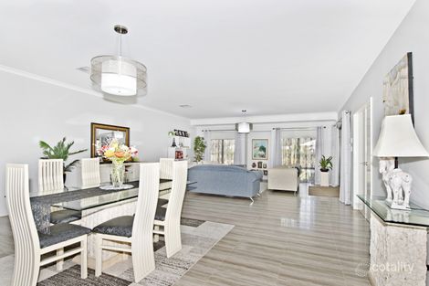 Property photo of 18 Peelfold Glen Golden Bay WA 6174