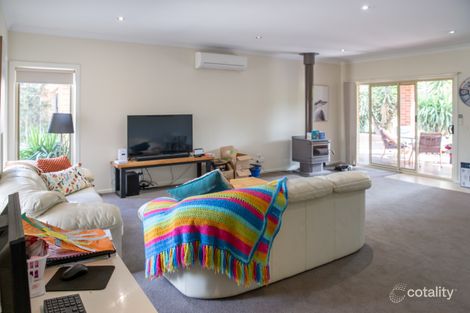 Property photo of 2/79 Cambridge Drive Mansfield VIC 3722