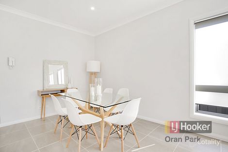 Property photo of 1/25 Franklin Grove Oran Park NSW 2570