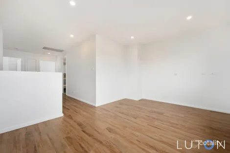 Property photo of 2 Betts Place Higgins ACT 2615