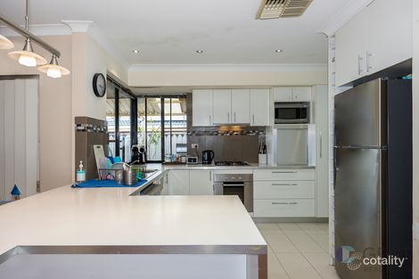 Property photo of 33 Dartford Crescent Marangaroo WA 6064