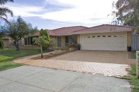 7 Forest Lakes Dr, Thornlie, WA 6108