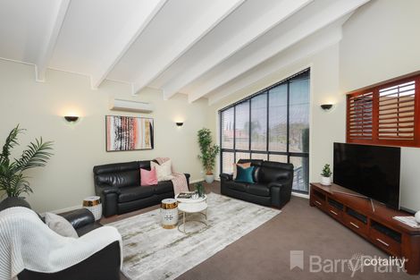 Property photo of 9 Ivanhoe Court Greenvale VIC 3059