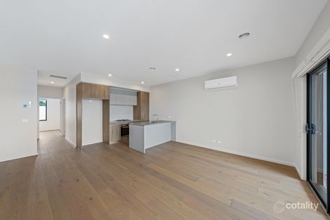 Property photo of 11 Charisma Circuit Cranbourne South VIC 3977