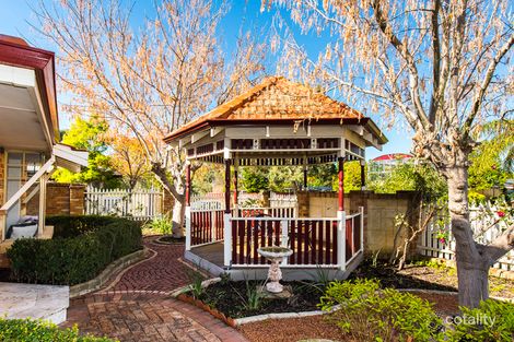 28 Valley Brook Rd, Caversham, WA 6055