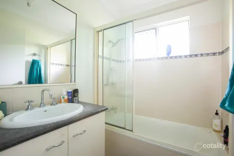 Property photo of 36 Hilton Way Mount Louisa QLD 4814