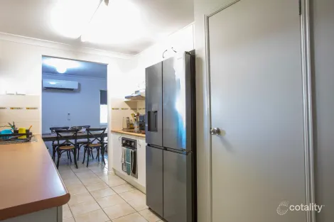 Property photo of 36 Hilton Way Mount Louisa QLD 4814