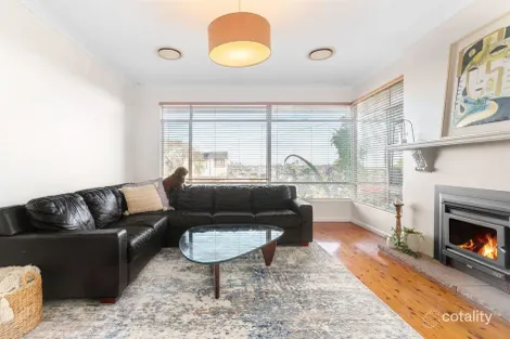 Property photo of 8 Roscommon Crescent Killarney Heights NSW 2087