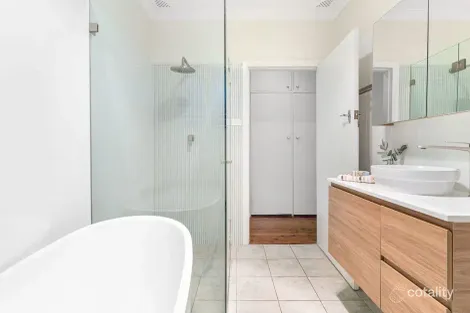 Property photo of 8 Roscommon Crescent Killarney Heights NSW 2087