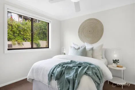 Property photo of 26 George Fuller Drive Figtree NSW 2525