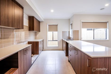 Property photo of 94 Fiorelli Boulevard Cranbourne East VIC 3977