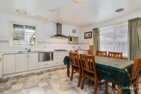 Property photo of 56 Brunning Crescent Frankston North VIC 3200