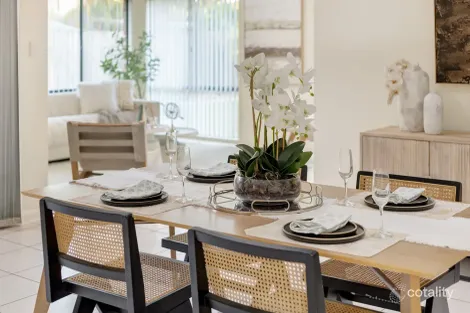 Property photo of 9 Watarrka Drive Parkinson QLD 4115