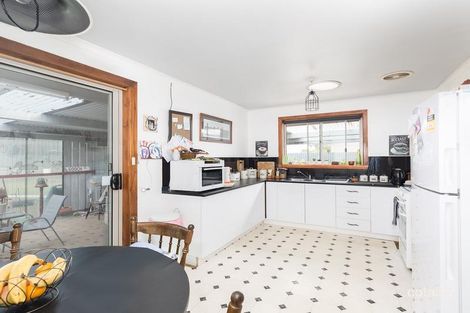 Property photo of 11 Gumbirra Court Mount Gambier SA 5290