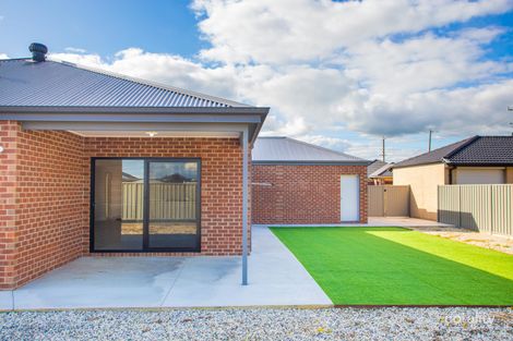Property photo of 3 Madeira Street Shepparton VIC 3630