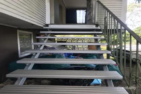 Property photo of 10 Malanda Street Wynnum West QLD 4178