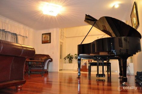 Property photo of 12 Tamarind Place Stretton QLD 4116