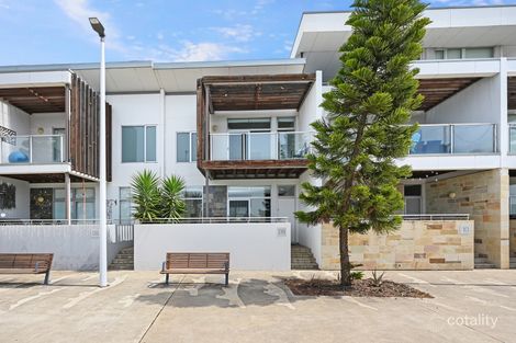 Property photo of 8 Parri Crescent New Port SA 5015