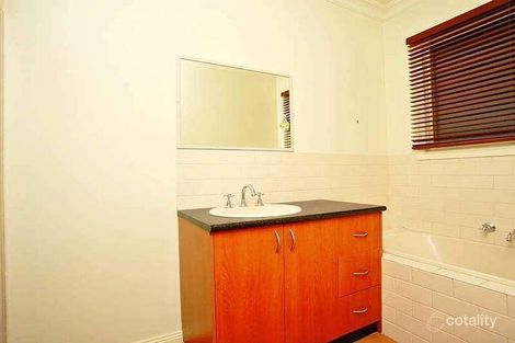 Property photo of 5 Iris Court Gowanbrae VIC 3043