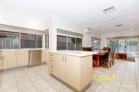 Property photo of 6 Explorers Place Craigieburn VIC 3064
