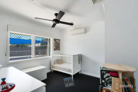 Property photo of 35 Elliott Way Bulgarra WA 6714