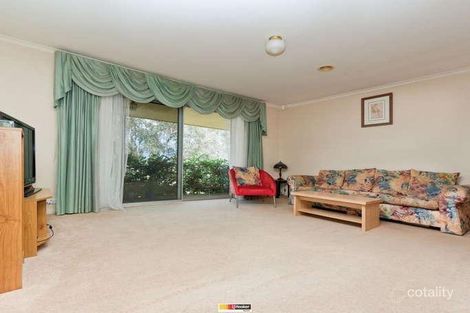 Property photo of 20 Bowden Crescent Macgregor ACT 2615