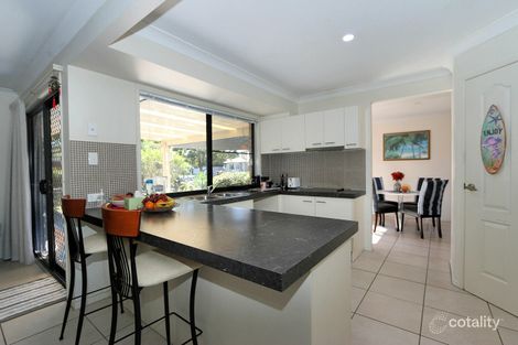 Property photo of 92 Sea Park Road Burnett Heads QLD 4670