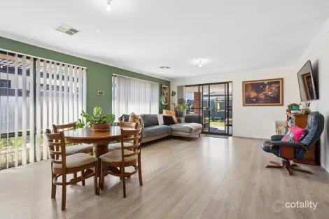 Property photo of 4 Simcoe Way Caversham WA 6055