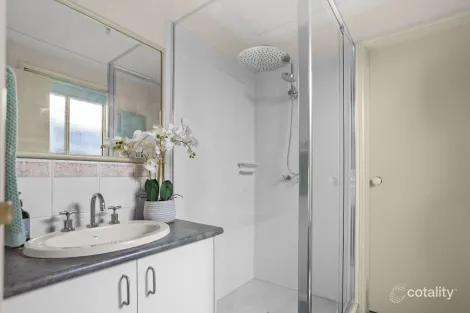 Property photo of 4 Raneen Drive Langwarrin VIC 3910