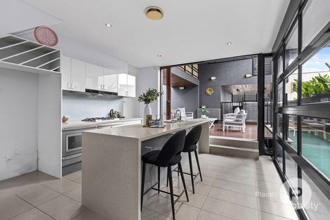 Property photo of 114 Love Street Bulimba QLD 4171