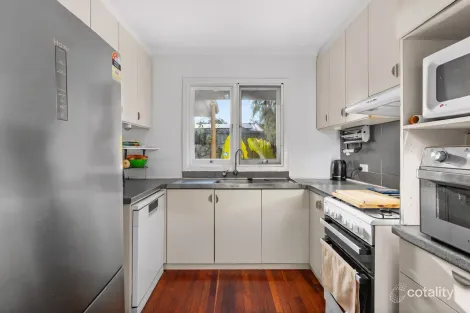Property photo of 34 Stallard Place Withers WA 6230