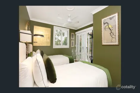 Property photo of 1/374 Pine Ridge Road Coombabah QLD 4216