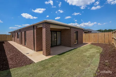 Property photo of 14 Panama Road Cranbourne West VIC 3977