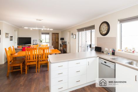 Property photo of 37 Derry Parade Horsham VIC 3400