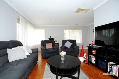 Property photo of 17 Taketa Crescent Frankston VIC 3199