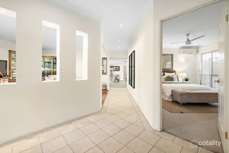 Property photo of 2 Sandwell Close Wishart QLD 4122