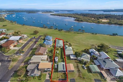 Property photo of 4 Bent Street Yamba NSW 2464