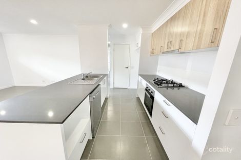 Property photo of 6 Woodhaven Close Redland Bay QLD 4165