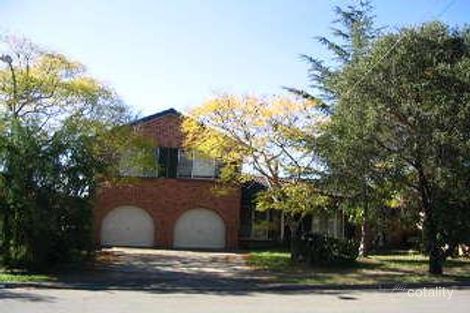 4 Richmond Cl, St Johns Park, NSW 2176